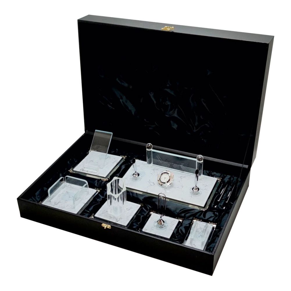 Kristal Masa Takımı